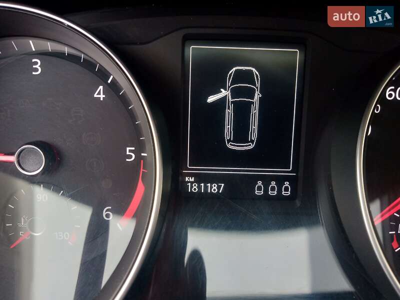 Универсал Volkswagen Passat 2017 в Львове