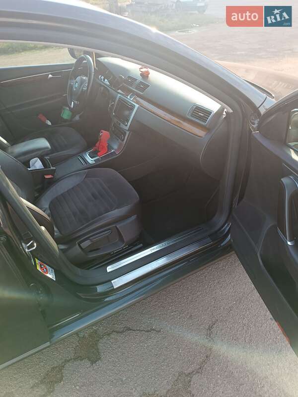 Седан Volkswagen Passat 2011 в Житомире фото 9 Седан Volkswagen Passat 2011 в Житомире