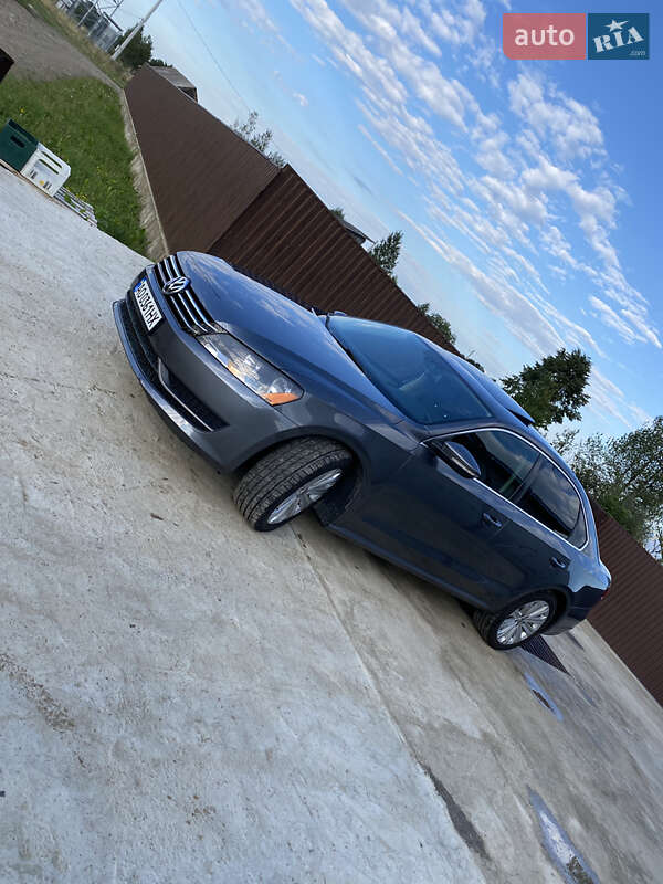 Седан Volkswagen Passat 2012 в Івано-Франківську фото 4 Седан Volkswagen Passat 2012 в Івано-Франківську