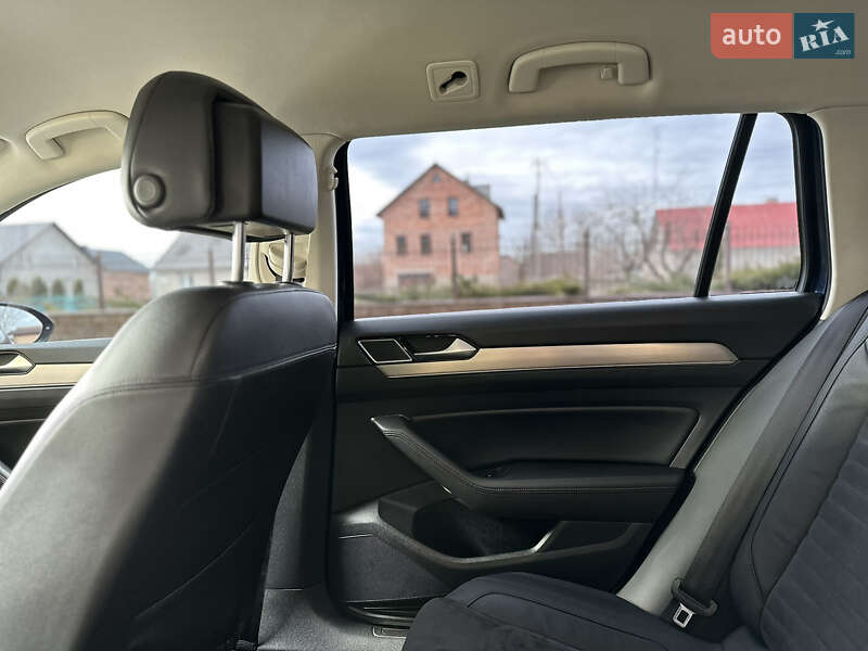 Универсал Volkswagen Passat 2017 в Тернополе
