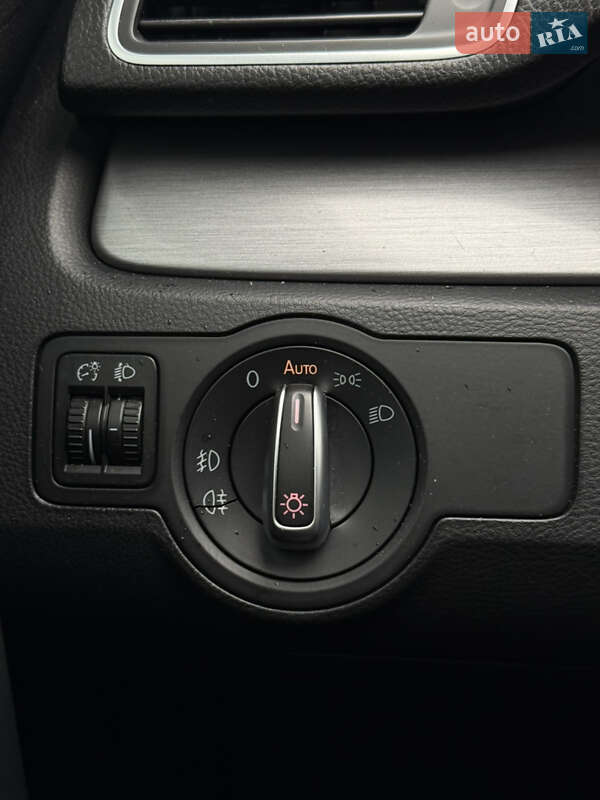 Седан Volkswagen Passat 2011 в Луцке фото 27 Седан Volkswagen Passat 2011 в Луцке