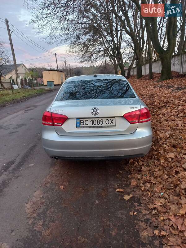 Седан Volkswagen Passat 2014 в Горохові