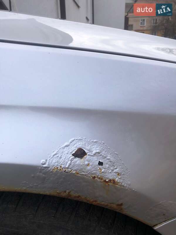 Универсал Volkswagen Passat 2011 в Нововолынске