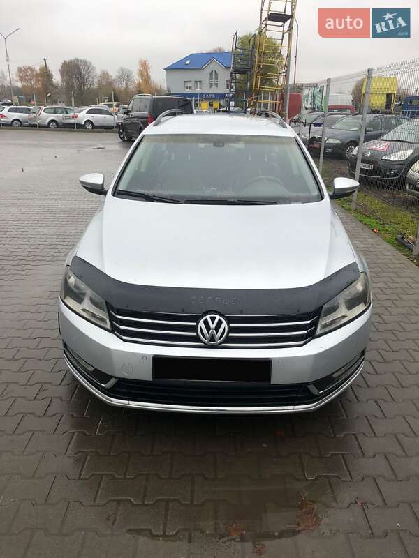 Volkswagen Passat 2011