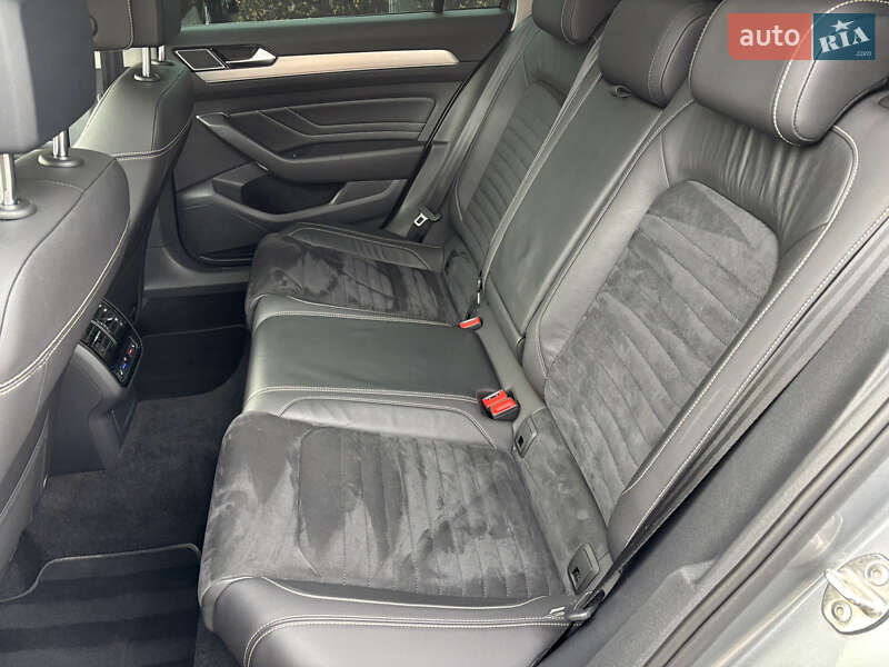 Универсал Volkswagen Passat 2020 в Киеве фото 41 Универсал Volkswagen Passat 2020 в Киеве