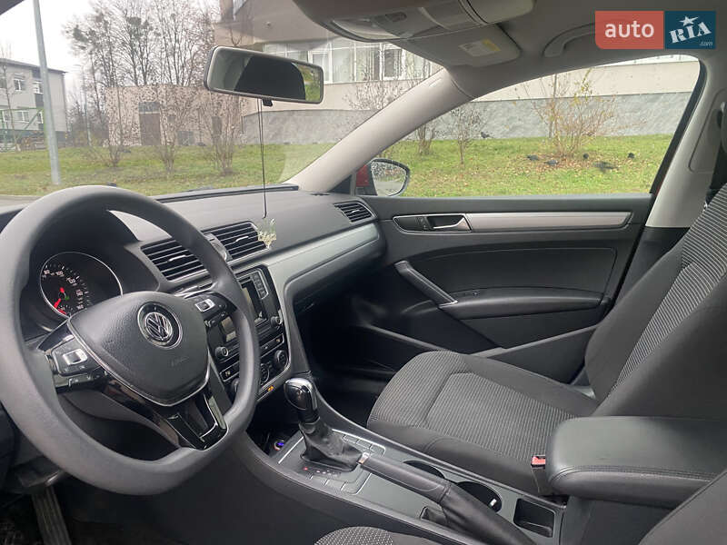 Седан Volkswagen Passat 2015 в Житомире фото 11 Седан Volkswagen Passat 2015 в Житомире