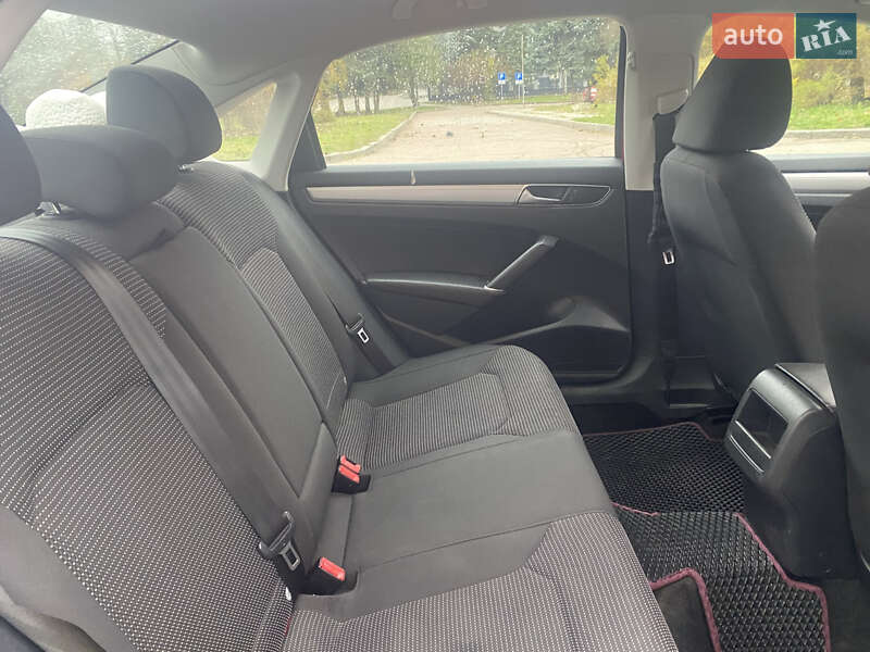 Седан Volkswagen Passat 2015 в Житомире фото 15 Седан Volkswagen Passat 2015 в Житомире