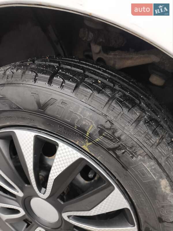 Седан Volkswagen Passat 1999 в Любаре