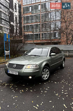 Седан Volkswagen Passat 2002 в Тернополі