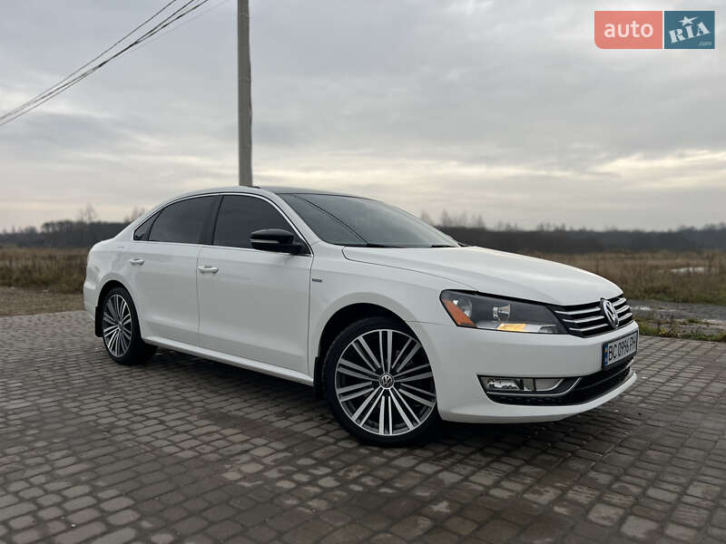 Седан Volkswagen Passat 2014 в Львове
