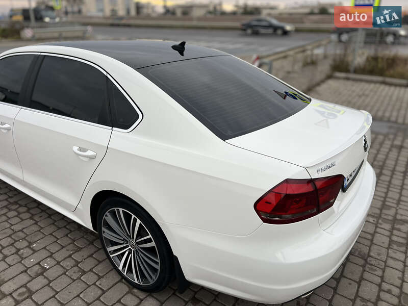 Седан Volkswagen Passat 2014 в Львове