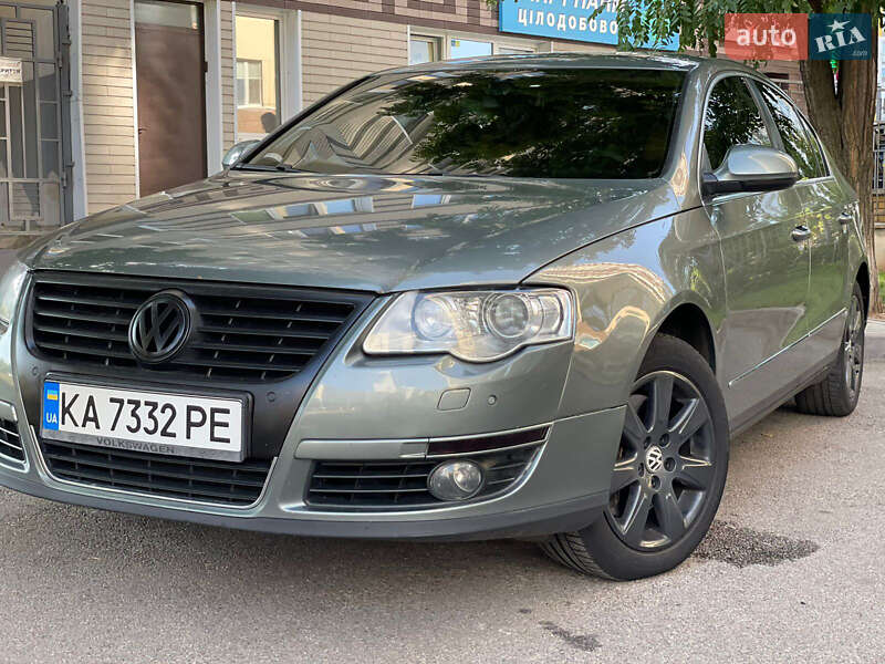 Седан Volkswagen Passat 2006 в Киеве