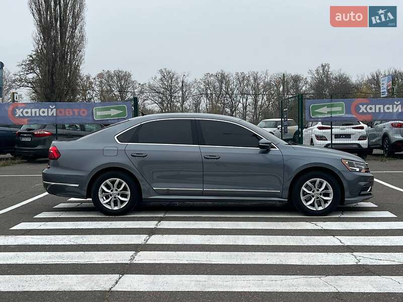Седан Volkswagen Passat 2017 в Одесі