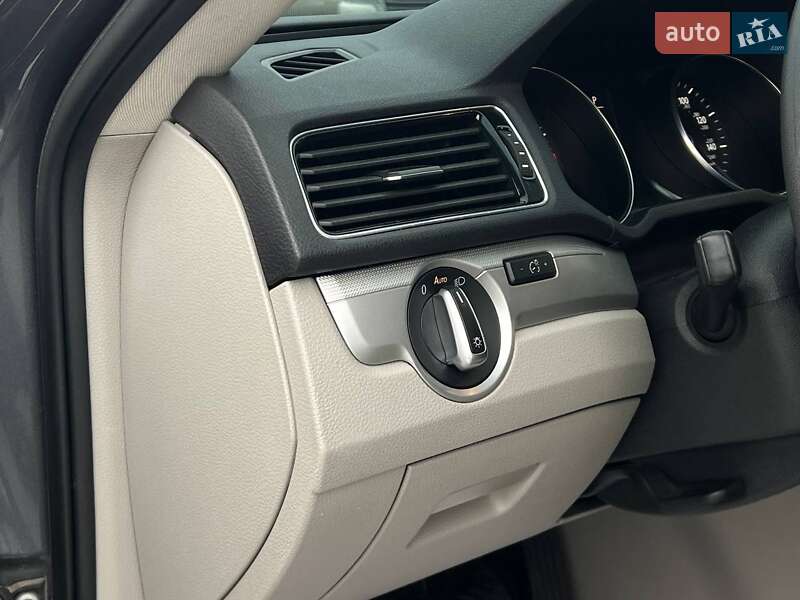 Седан Volkswagen Passat 2017 в Одесі