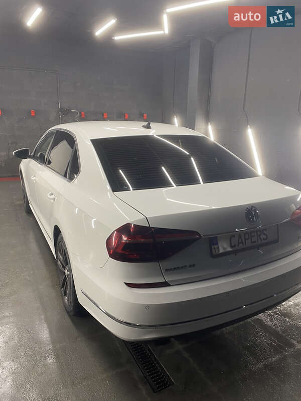 Седан Volkswagen Passat 2016 в Киеве фото 4 Седан Volkswagen Passat 2016 в Киеве