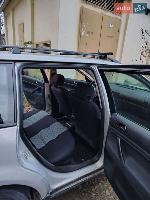 Універсал Volkswagen Passat 2000 в Івано-Франківську