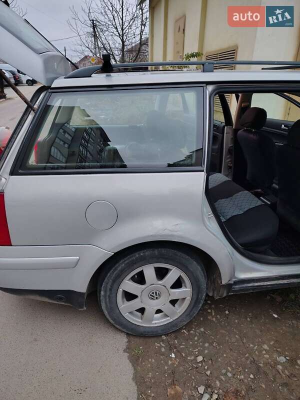 Універсал Volkswagen Passat 2000 в Івано-Франківську