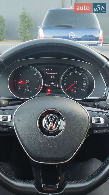 Универсал Volkswagen Passat 2015 в Виннице
