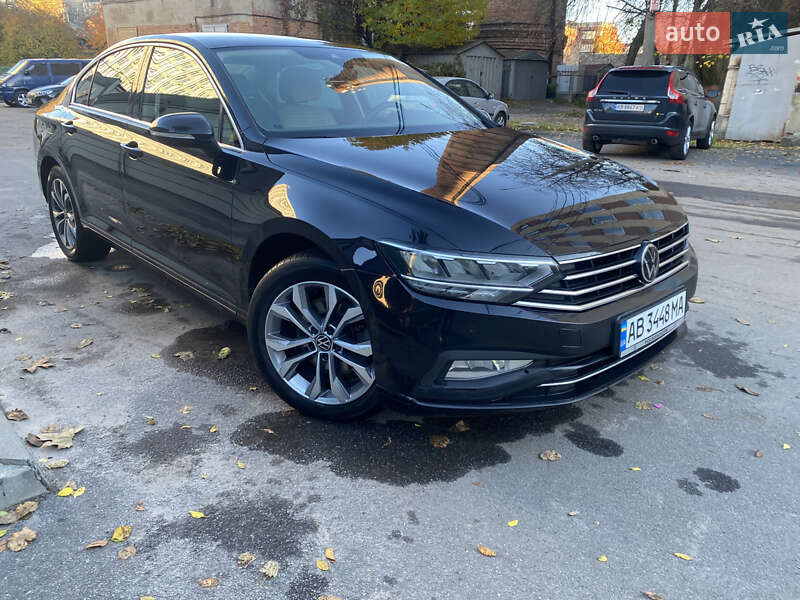 Седан Volkswagen Passat 2020 в Виннице
