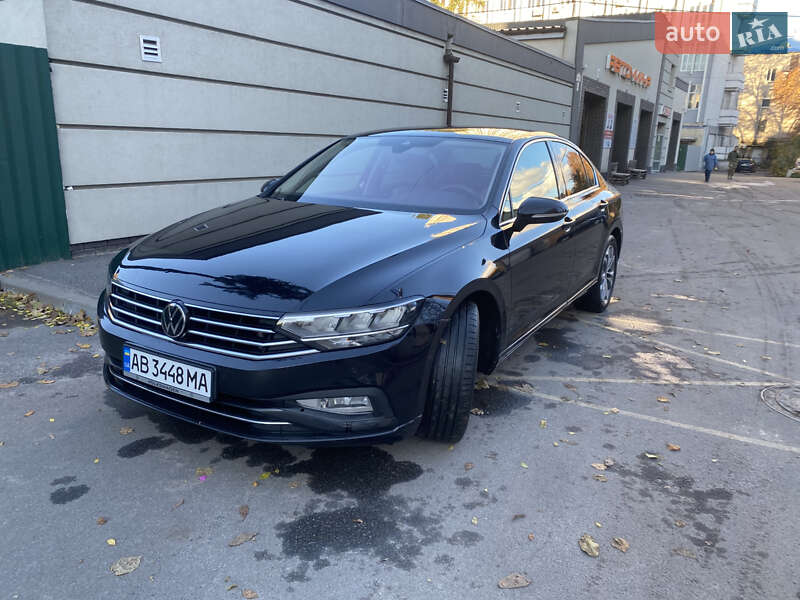 Седан Volkswagen Passat 2020 в Виннице