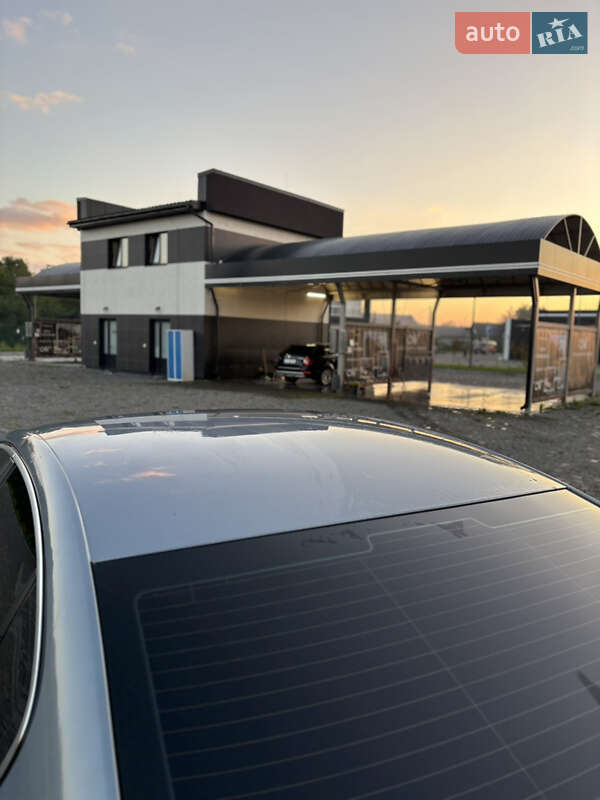 Седан Volkswagen Passat 2010 в Ужгороде