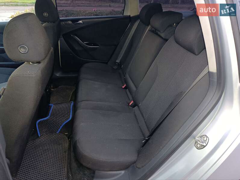 Универсал Volkswagen Passat 2007 в Киеве фото 6 Универсал Volkswagen Passat 2007 в Киеве