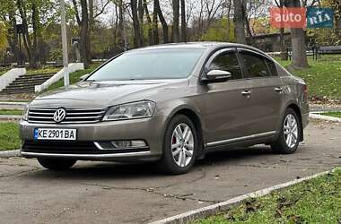 Седан Volkswagen Passat 2011 в Каменском