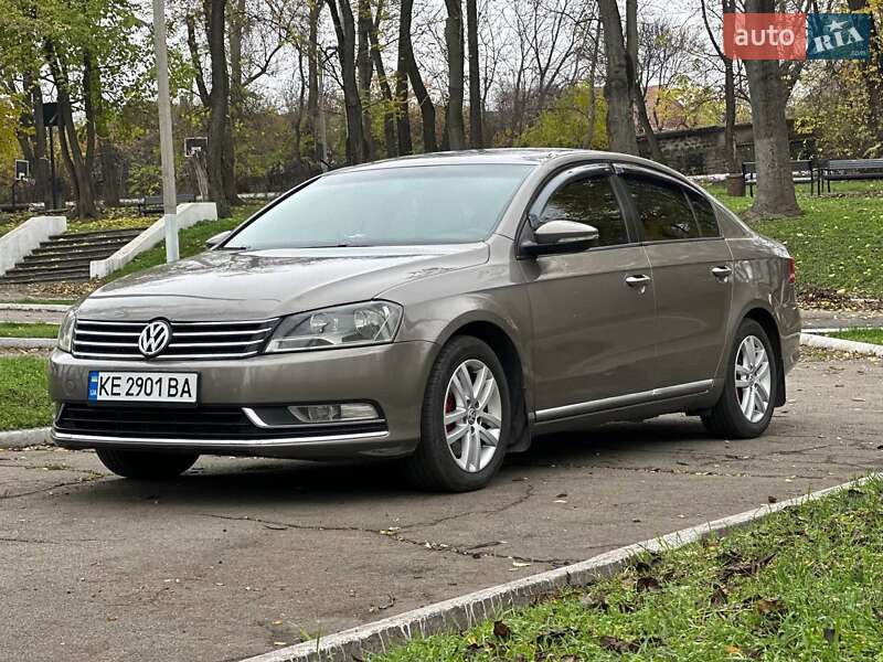 Седан Volkswagen Passat 2011 в Каменском фото 2 Седан Volkswagen Passat 2011 в Каменском
