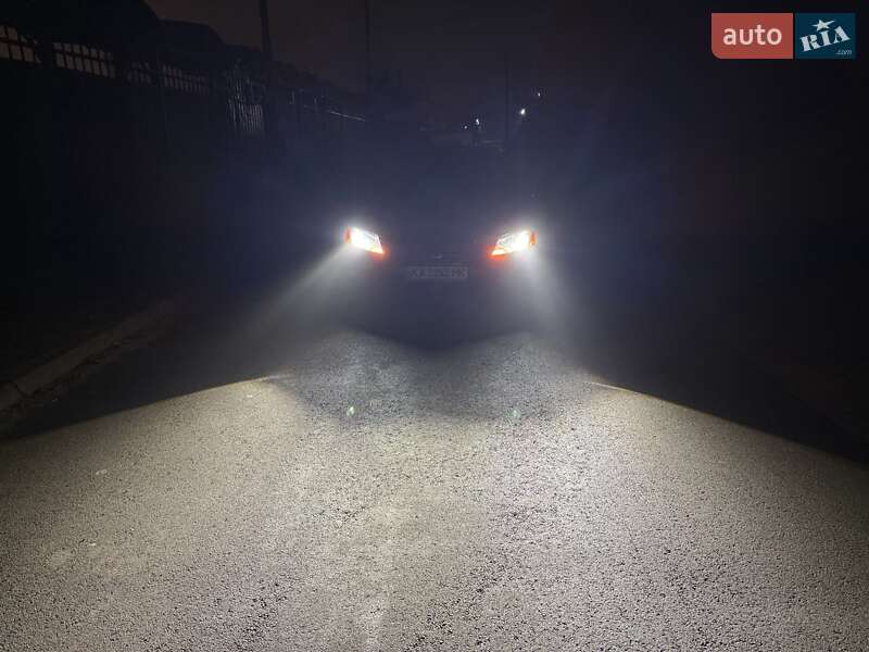 Седан Volkswagen Passat 2012 в Києві фото 22 Седан Volkswagen Passat 2012 в Києві