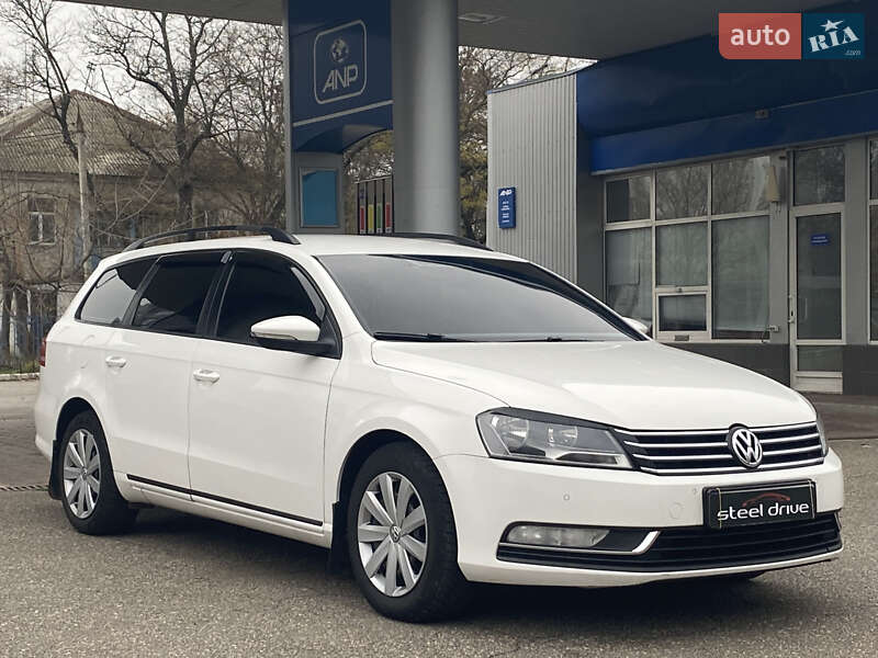 Универсал Volkswagen Passat 2013 в Николаеве