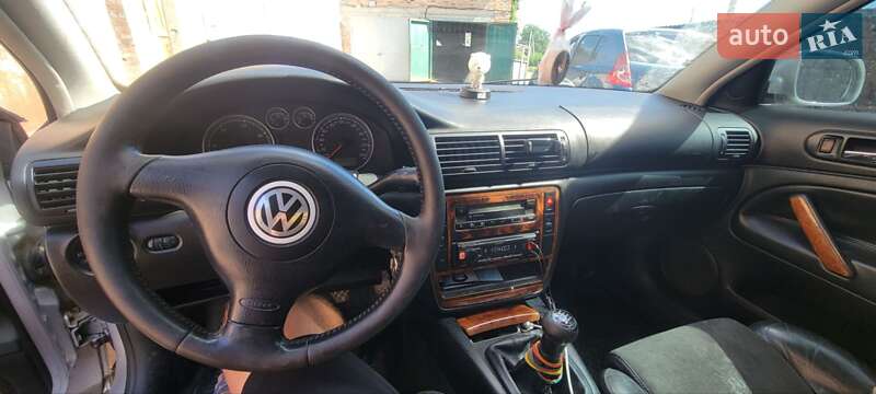Седан Volkswagen Passat 2001 в Ракитном фото 3 Седан Volkswagen Passat 2001 в Ракитном