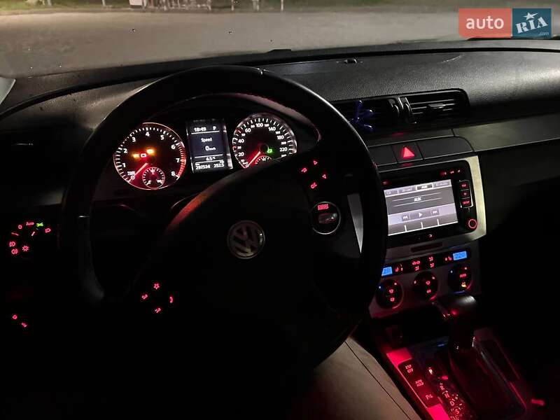 Седан Volkswagen Passat 2009 в Рокитном