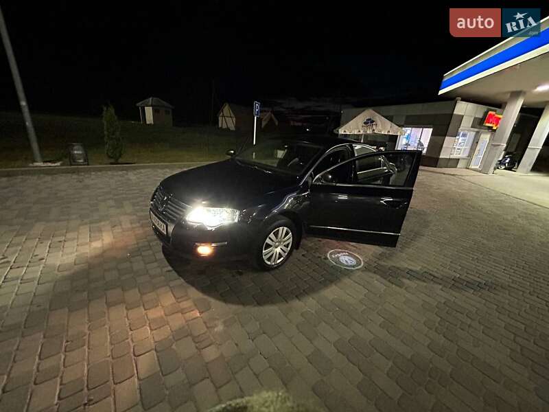 Седан Volkswagen Passat 2009 в Рокитном