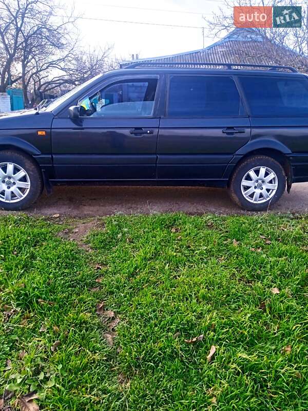 Универсал Volkswagen Passat 1993 в Новой Одессе фото 4 Универсал Volkswagen Passat 1993 в Новой Одессе