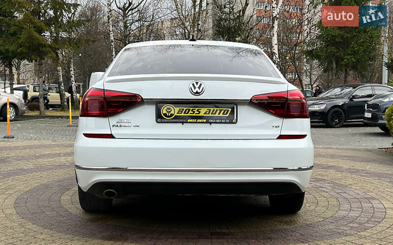 Седан Volkswagen Passat 2017 в Львові