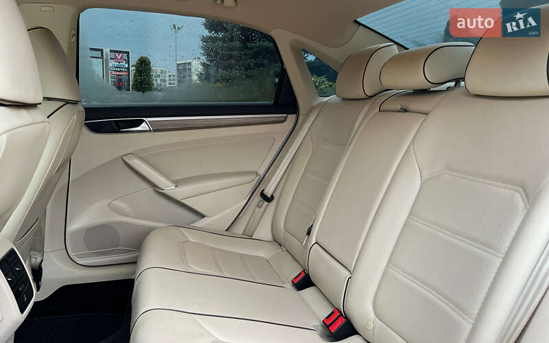 Седан Volkswagen Passat 2017 в Львові