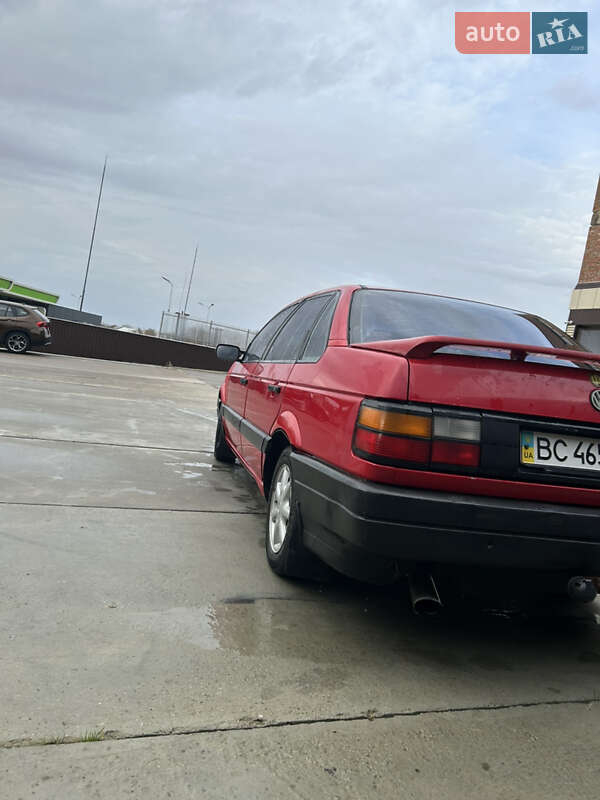 Седан Volkswagen Passat 1991 в Ходорове фото 4 Седан Volkswagen Passat 1991 в Ходорове