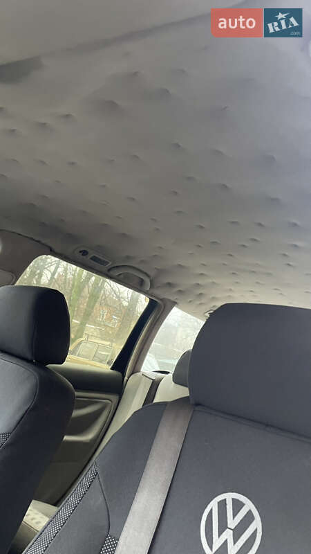 Универсал Volkswagen Passat 2000 в Киеве