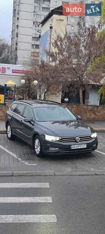 Универсал Volkswagen Passat 2020 в Харькове