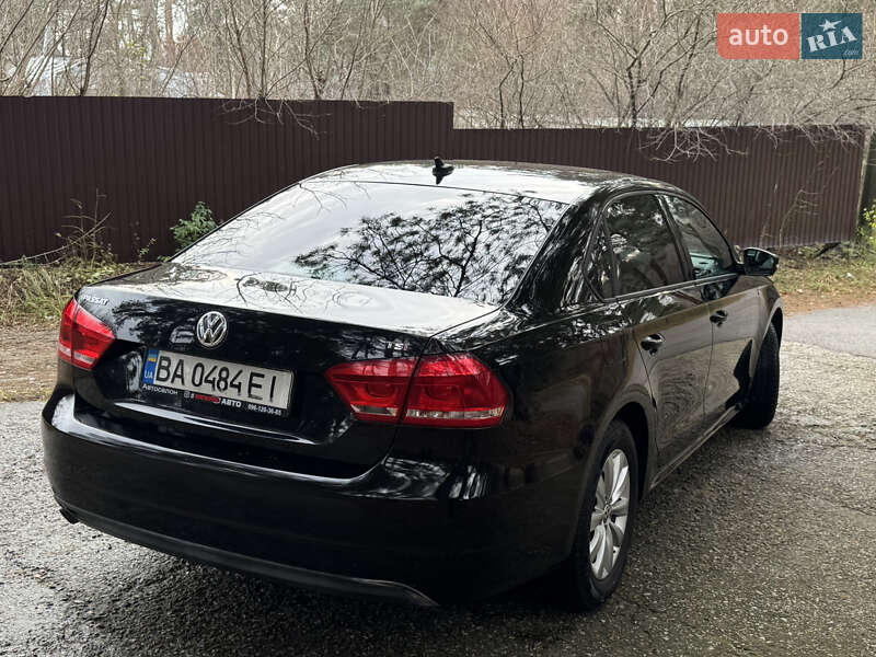 Седан Volkswagen Passat 2014 в Киеве