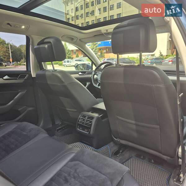 Универсал Volkswagen Passat 2015 в Тернополе