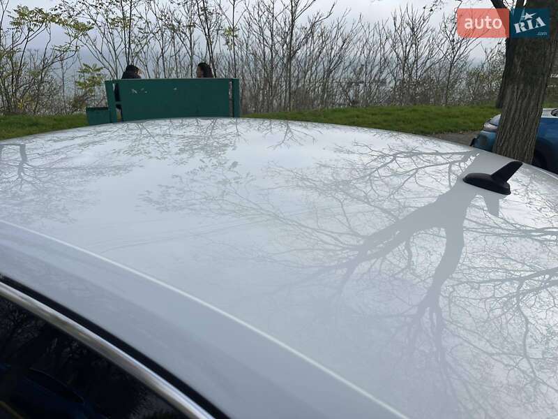 Седан Volkswagen Passat 2016 в Одессе