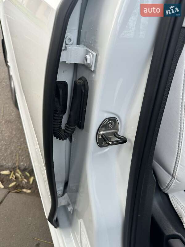 Седан Volkswagen Passat 2016 в Одессе