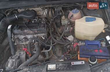 Універсал Volkswagen Passat 1994 в Калинівці