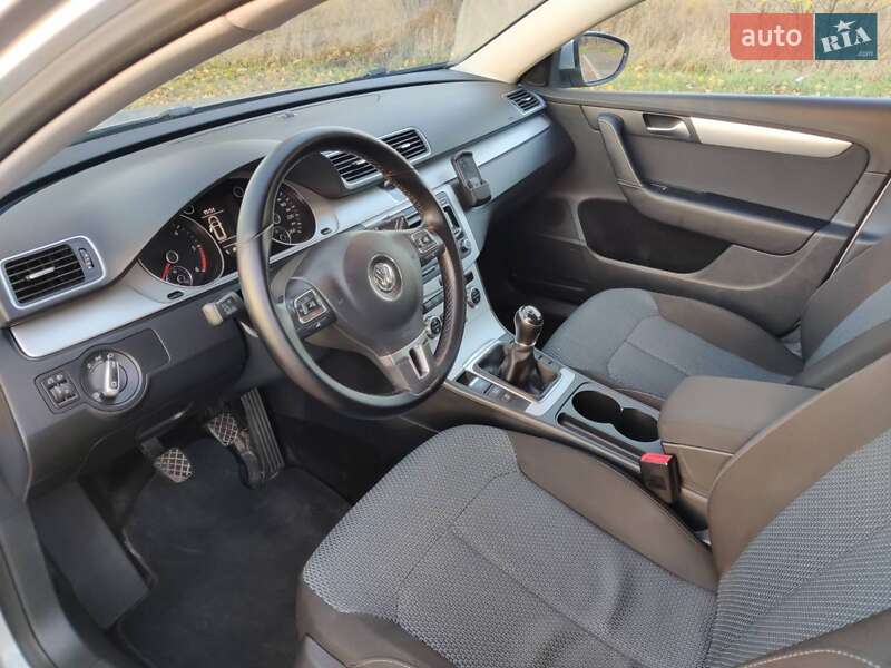 Универсал Volkswagen Passat 2014 в Барышевке фото 26 Универсал Volkswagen Passat 2014 в Барышевке