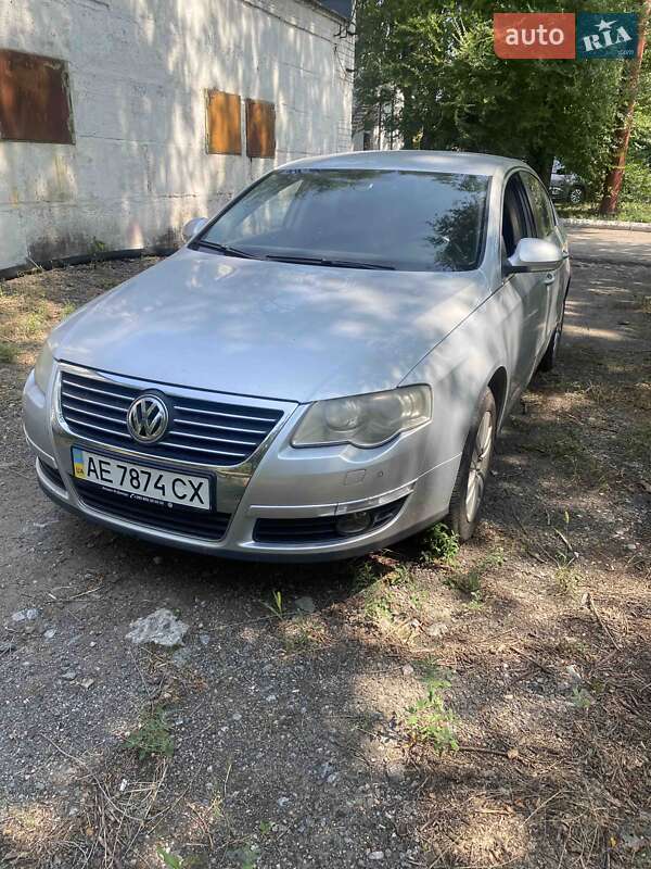 Седан Volkswagen Passat 2009 в Дніпрі