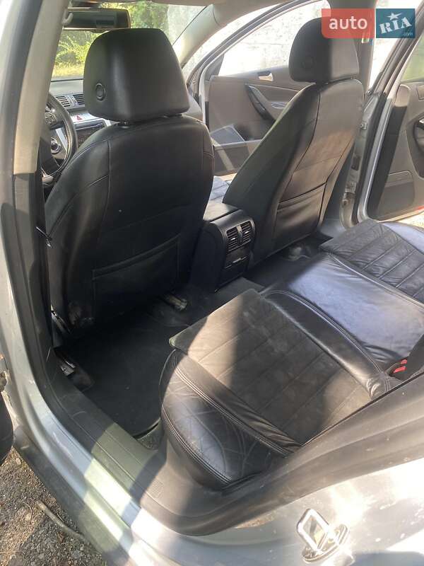 Седан Volkswagen Passat 2009 в Дніпрі