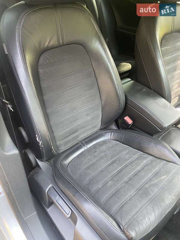 Седан Volkswagen Passat 2009 в Дніпрі