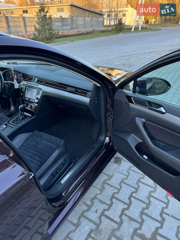 Універсал Volkswagen Passat 2016 в Новояворівську фото 18 Універсал Volkswagen Passat 2016 в Новояворівську