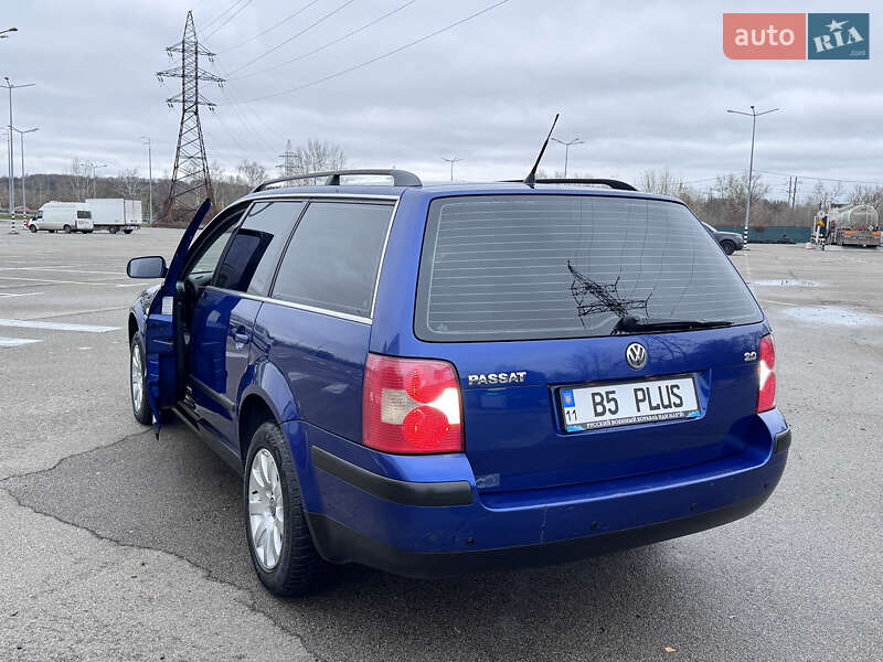 Универсал Volkswagen Passat 2003 в Киеве
